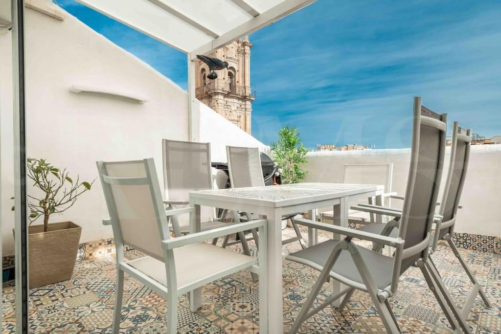 Private Terrace, Barbecue & Cathedral View By Rems Apartment มาลากา ภายนอก รูปภาพ